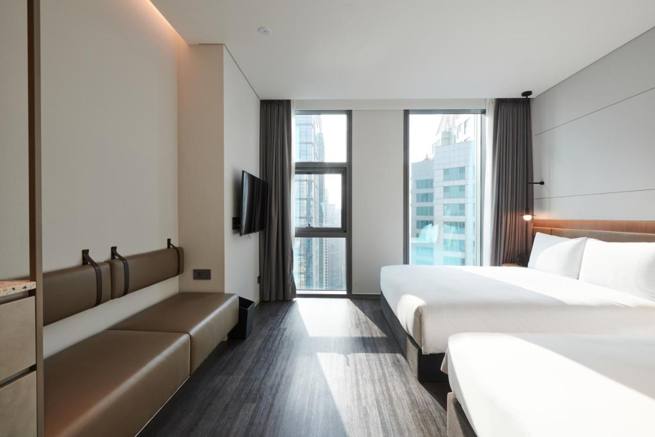 Nine Tree Premier Rokaus Hotel Seoul Yongsan 4* Seoul